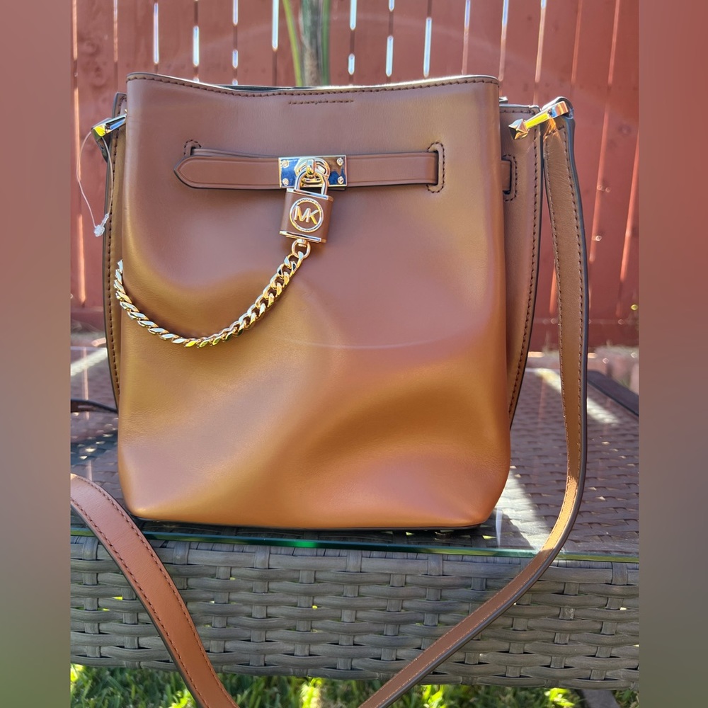 Michael Kors Medium Messenger Bag